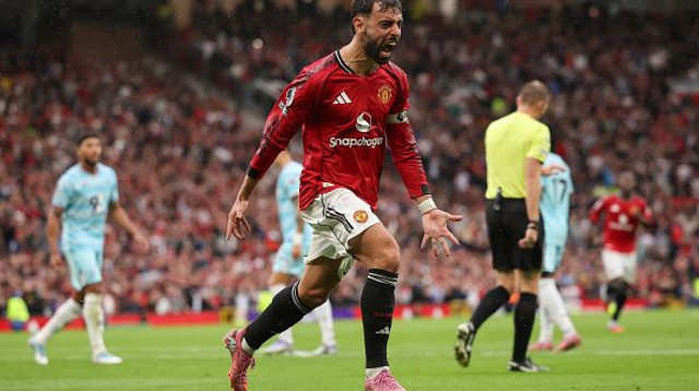 ברונו פרננדש חוגג את שער הניצחון עבור מנצ'סטר יונייטד (צילום: Daniel Chesterton/Offside)