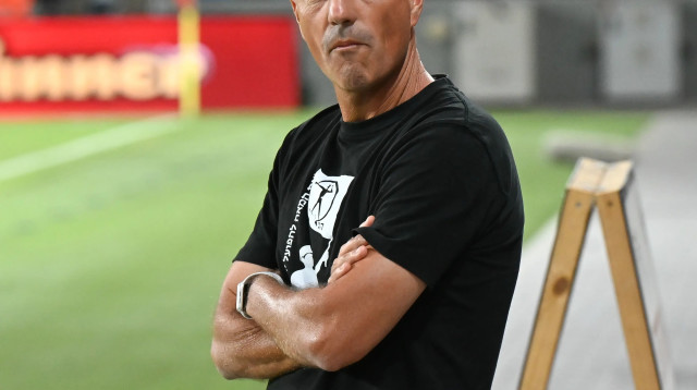 זיו אריה, מאמן הפועל ירושלים (צילום: ברני ארדוב)