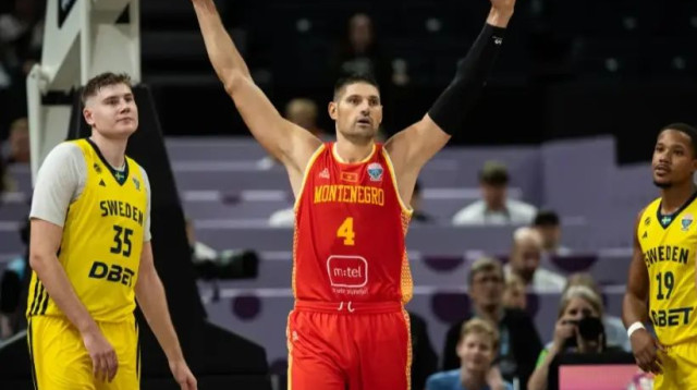 שחקן נבחרת מונטנגרו ניקולה ווצ'ביץ' (צילום: אתר רשמי, אתר פיב"א)