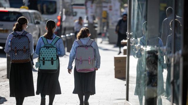 תלמידות חרדיות (צילום:  חיים גולדברג, פלאש 90)