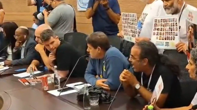 יהודה כהן אביו של נמרוד כהן בוועדת חוץ וביטחון (צילום: צילום מסך וואלה)