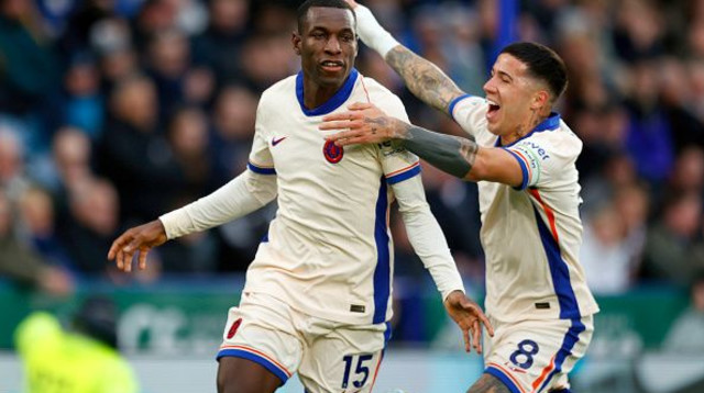 ניקולאס ג'קסון חוגג עם אנסו פרננדס (צילום: Malcolm Couzens / Contributor)