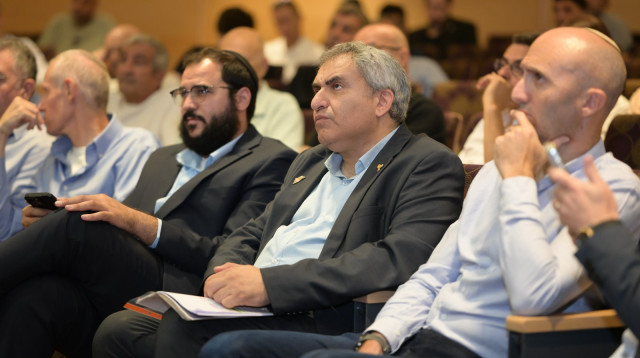 זאב אלקין בכנס "ממשבר לצמיחה" (צילום: יואל אליווה)