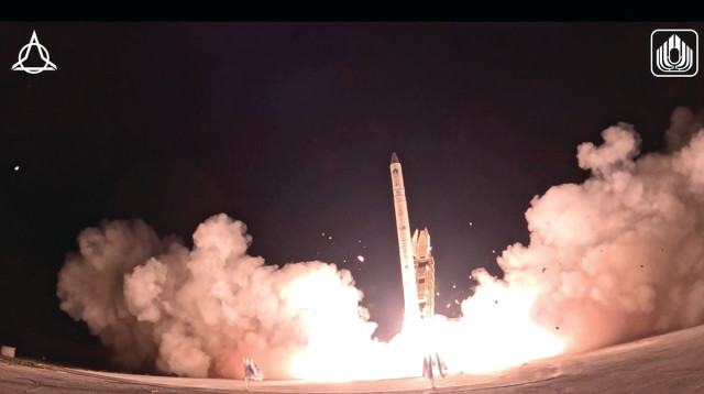 שיגור לווין אופק 19 (צילום: מולטימדיה מפא״ת, משרד הביטחון)