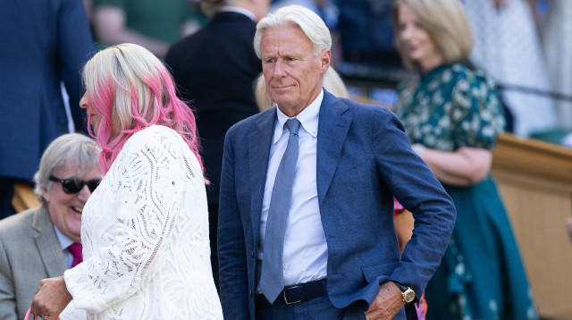 ביורן בורג טניסאי עבר שבדי צופה בטורניר ווימבלדון 2025 (צילום: GettyImages, Simon M Bruty)