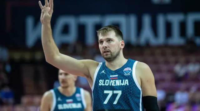 כל העיניים עליו, כרגיל. לוקה (צילום: GettyImages, Sebastian Frej)