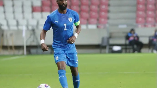 בלי קבוצה, עם הנבחרת. אלי דסה (צילום: אודי ציטיאט)