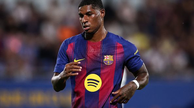 מרכוס רשפורד במדי ברצלונה (צילום: Eric Alonso)