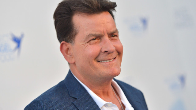 צ'ארלי שין (צילום: Charley Gallay/Getty Images for Project Angel Food)