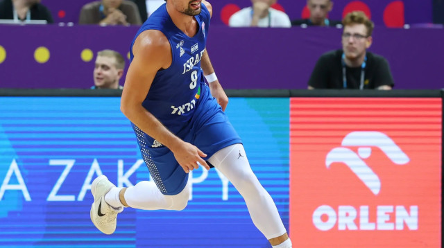 שחקן נבחרת ישראל דני אבדיה (צילום: אודי ציטיאט)