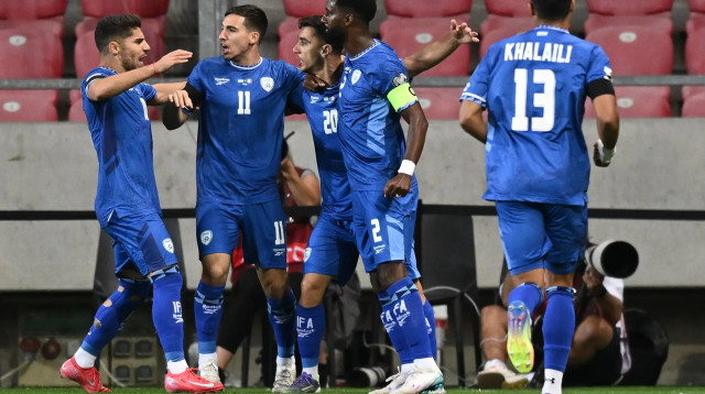 שחקני נבחרת ישראל חוגגים (צילום: GettyImages)