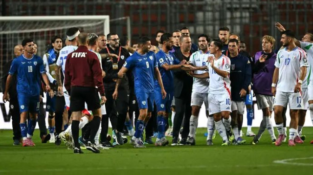 דחיפות בסיום. ישראל מתוסכלת (צילום: אימג'בנק  GettyImages)