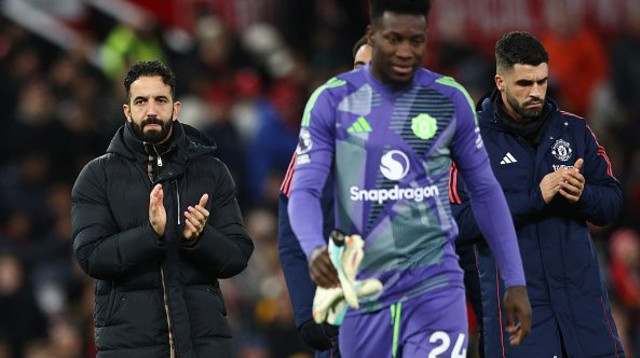 אנדרה אונאנה ורובן אמורים (צילום: DARREN STAPLES)