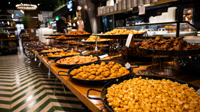 מתחם "בופה" בכפר סבא  (צילום: שירי עציץ)