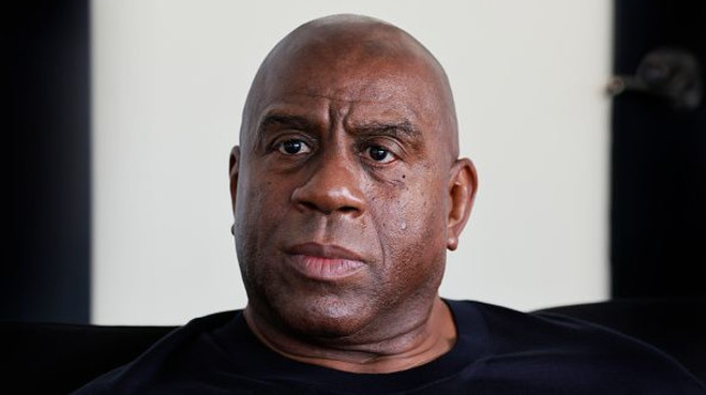 מג'יק ג'ונסון (צילום: Allen J. Schaben)