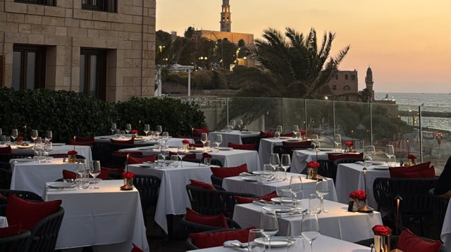 השקיעה ממסעדת ג'אפון (צילום: דן עזרא)