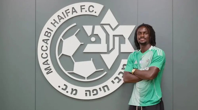 פיטר אגבה, מכבי חיפה (צילום: אתר רשמי, מכבי חיפה)