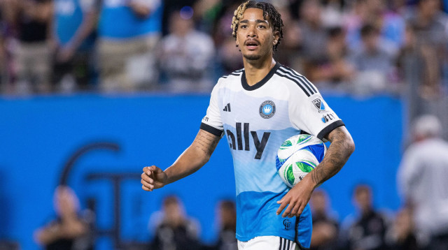 שחקן שארלוט, עידן טוקלומטי, אחרי שכבש שלושער נגד אינטר מיאמי (צילום: רויטרס)