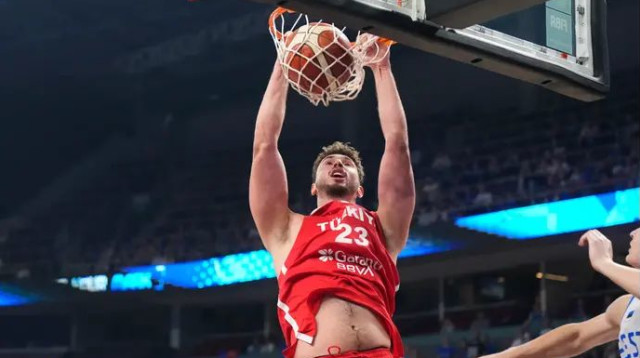 שנגון וטורקיה לוהטים (צילום: רויטרס)