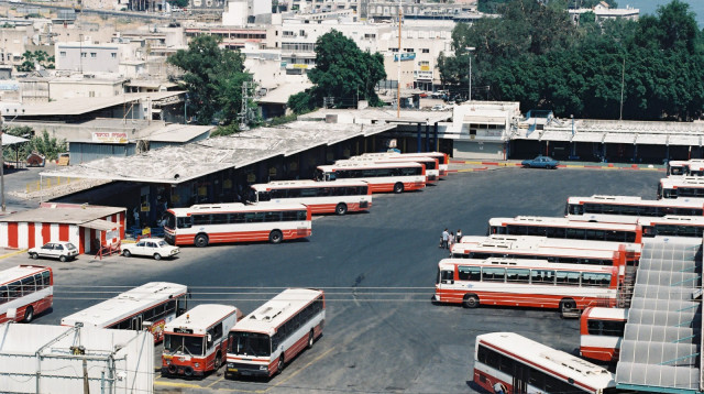 התחנה המרכזית בטבריה (צילום: ארכיון אגד)