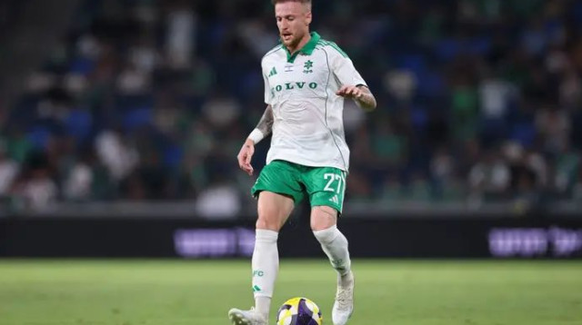 מפנה מקום של זר. קורנו (צילום: מאור אלקסלסי)