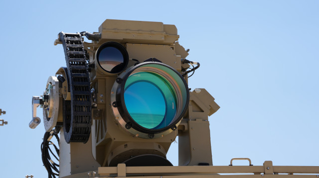 מערכת "אור איתן" ליירוט בלייזר (צילום: דוברות משרד הביטחון)