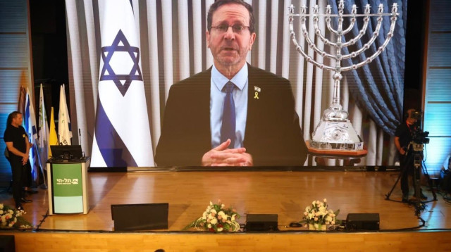 נשיא המדינה בכנס הקיבוצים בתל חי (צילום: אמנון גוטמן)