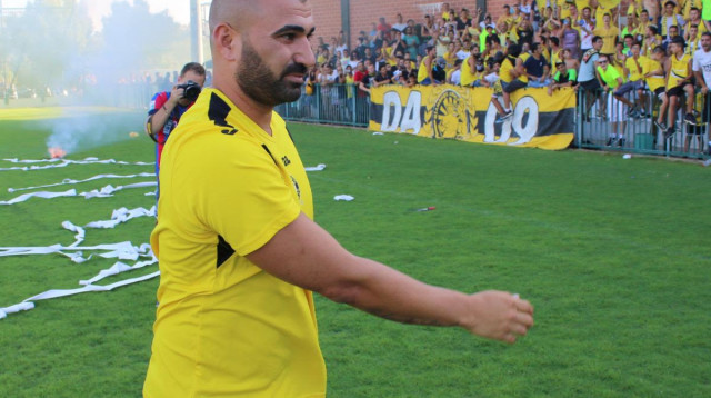 ערן לוי במדי מכבי נתניה (צילום: עדי אבישי)