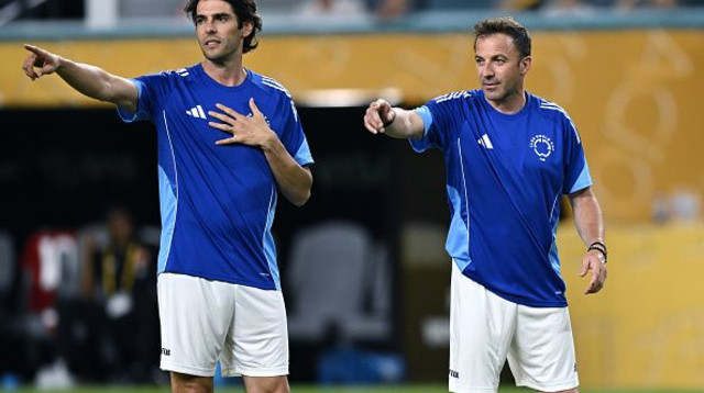 ריקרדו קאקה ואלסנדרו דל פיירו (צילום: Image Photo Agency)