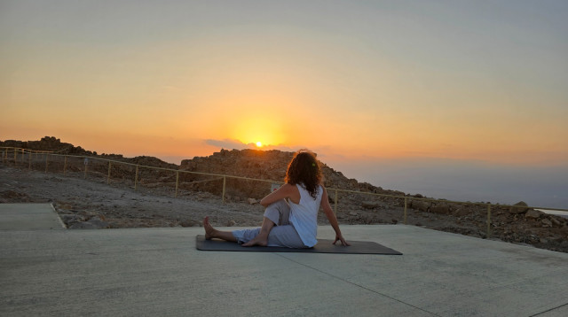 סאונד הילינג במצדה (צילום: אבישג איילון )
