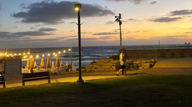 חוף הים (צילום: אלי הוברמן )