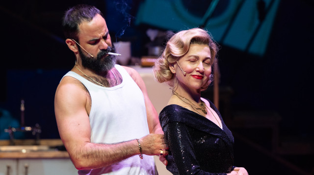 "חשמלית ושמה תשוקה" (צילום: משה צ'יטיאת)