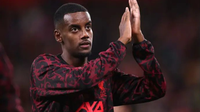 בכורה בליברפול. איסק (צילום: אימג'בנק  GettyImages)