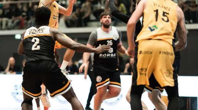 שחקן הכדורסל גיא ארטמן (צילום: תיעוד ברשתות חברתיות לפי סעיף 27 א' לחוק זכויות יו)