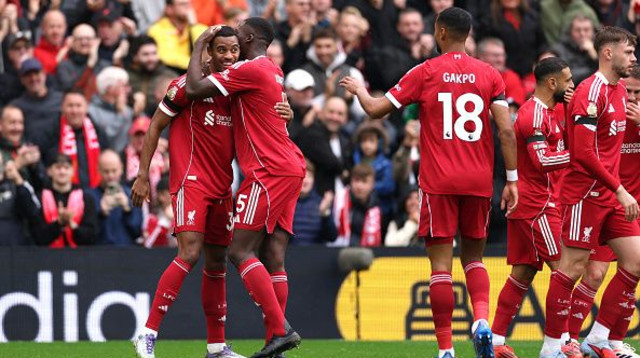 שחקני ליברפול חוגגים (צילום: Gettyimages)