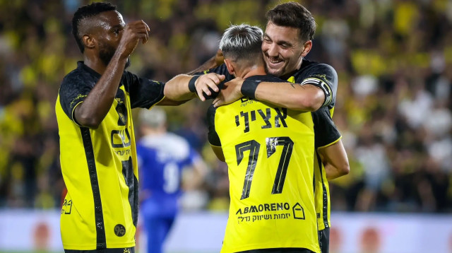 ירדן שועה, עומר אצילי, ג'ונבוסקו קאלו, בית"ר ירושלים (צילום: קובי אליהו)