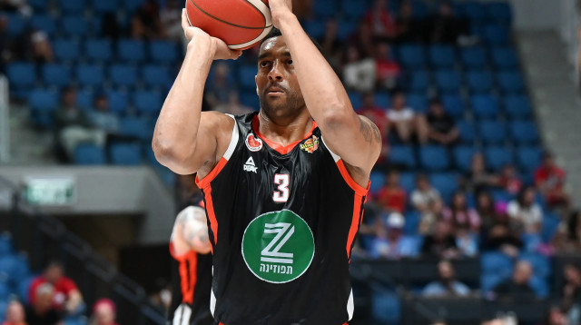 אמין סטיבנס, מכבי ראשון לציון (צילום: ברני ארדוב)