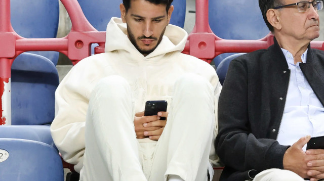 שחקן בני ריינה עמית זנטי, לצד אביו (צילום: דני מרון)