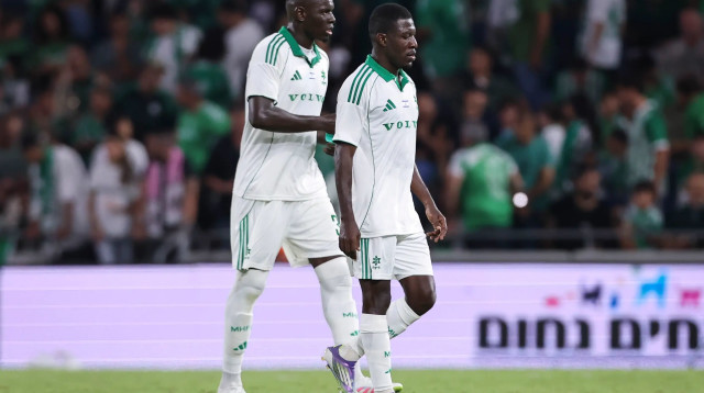 עלי מוחמד, עבדולאי סק, שחקני מכבי חיפה (צילום: מאור אלקסלסי)