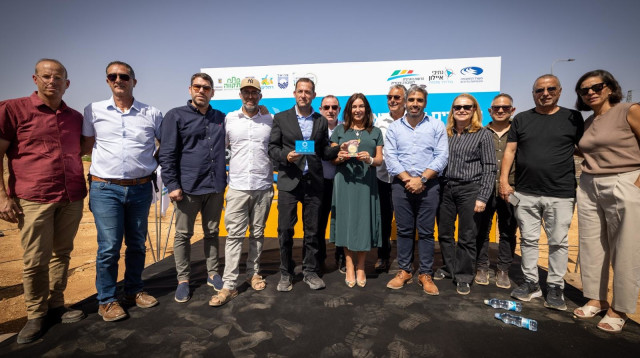 מירי רגב ויוסי דגן בהכרזה על הקו הכתום (צילום: נתיבי איילון )