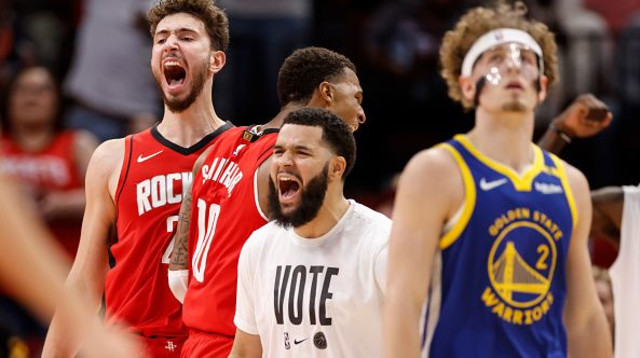 שחקני יוסטון רוקטס פרד ואן וליט, אלפרן שנגון, ג'בארי סמית' ג'וניור (צילום: Getty images)