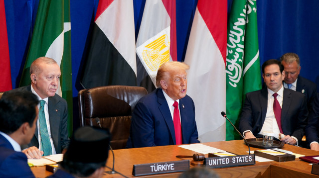 דונלד טראמפ ורג'פ טאיפ ארדואן בפסגת עזה בעצרת הכללית של האו"ם (צילום: רויטרס)