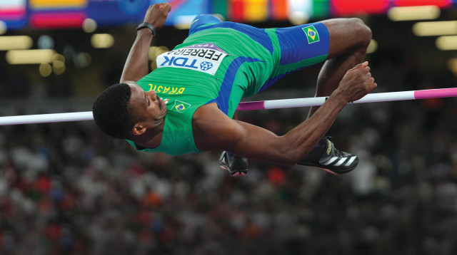 קפיצה לגובה, אילוסטרציה  (צילום: רויטרס)