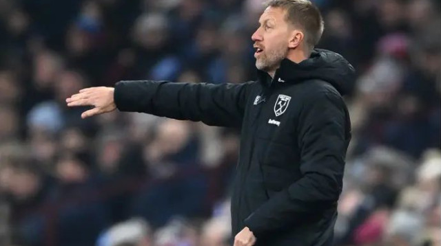 ההפסדים נערמים, גם איתו. גרהאם פוטר, הערב (צילום: GettyImages, Dan Mullan)