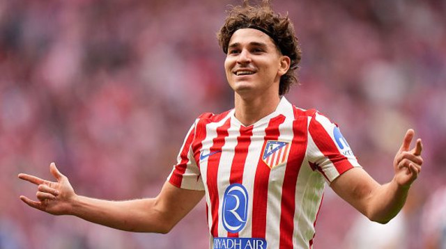 חוליאן אלברס במדי אתלטיקו מדריד (צילום: Angel Martinez)