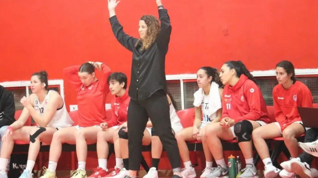 שני פרידמן כדורסל נשים הפועל ב"ש/דימונה (צילום: אילן שי)