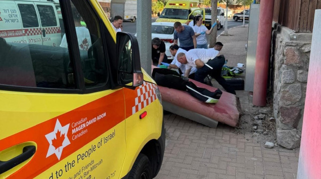 זירת הנפילה (צילום: תיעוד מבצעי מד"א)