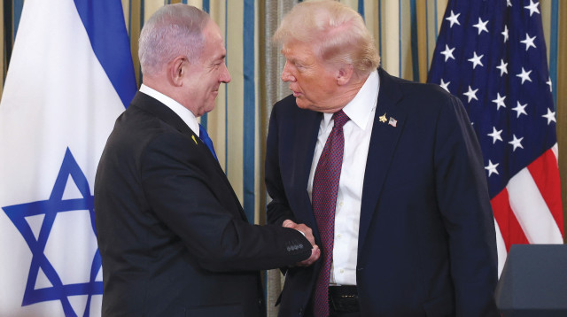 דונלד טראמפ ובנימין נתניהו בבית הלבן (צילום: רויטרס)