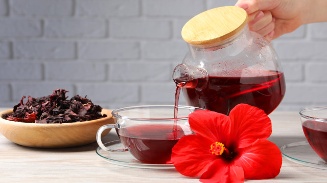 תה היביסקוס (צילום: שאטרסטוק)