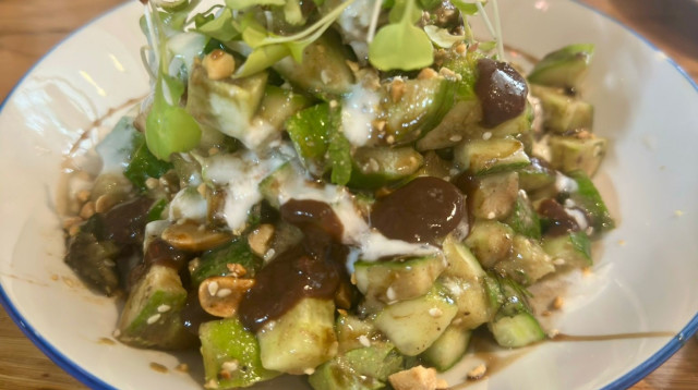 מסעדת Kesar - “זעפרן” בהינדי (צילום: בתיה גלעדי)